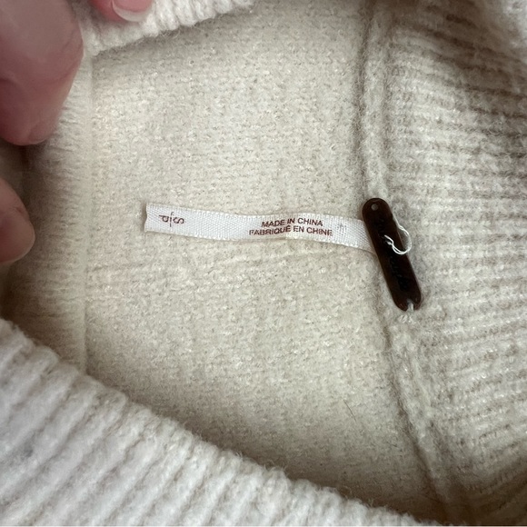 Free people sweater sz small - Picture 5 of 5